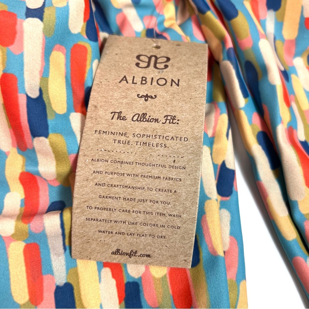 NWT Albion Long Sleeve Rash Guard One-piece Athens Sunset Size XXL - Picture 8 of 16